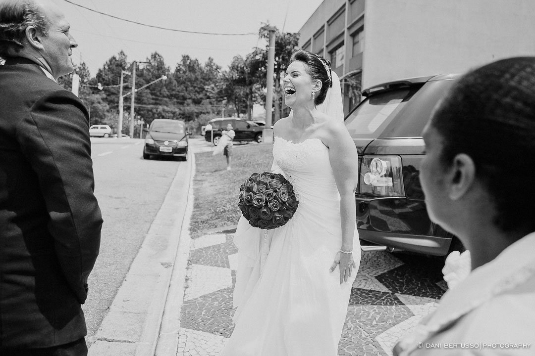 Casamento - Wedding day - Destination wedding - Fotografia de Casamento - Fotógrafa de Casamentos em SP - Dani Bertusso - Igreja Aldeia da Serra - Espaço La Foret