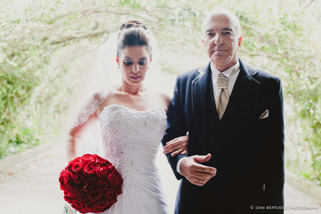 Casamento - Wedding day - Destination wedding - Fotografia de Casamento - Fotógrafa de Casamentos em SP - Dani Bertusso - Igreja Aldeia da Serra - Espaço La Foret