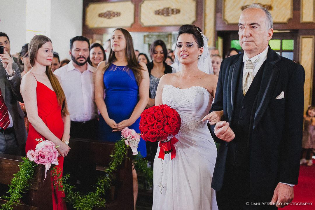 Casamento - Wedding day - Destination wedding - Fotografia de Casamento - Fotógrafa de Casamentos em SP - Dani Bertusso - Igreja Aldeia da Serra - Espaço La Foret
