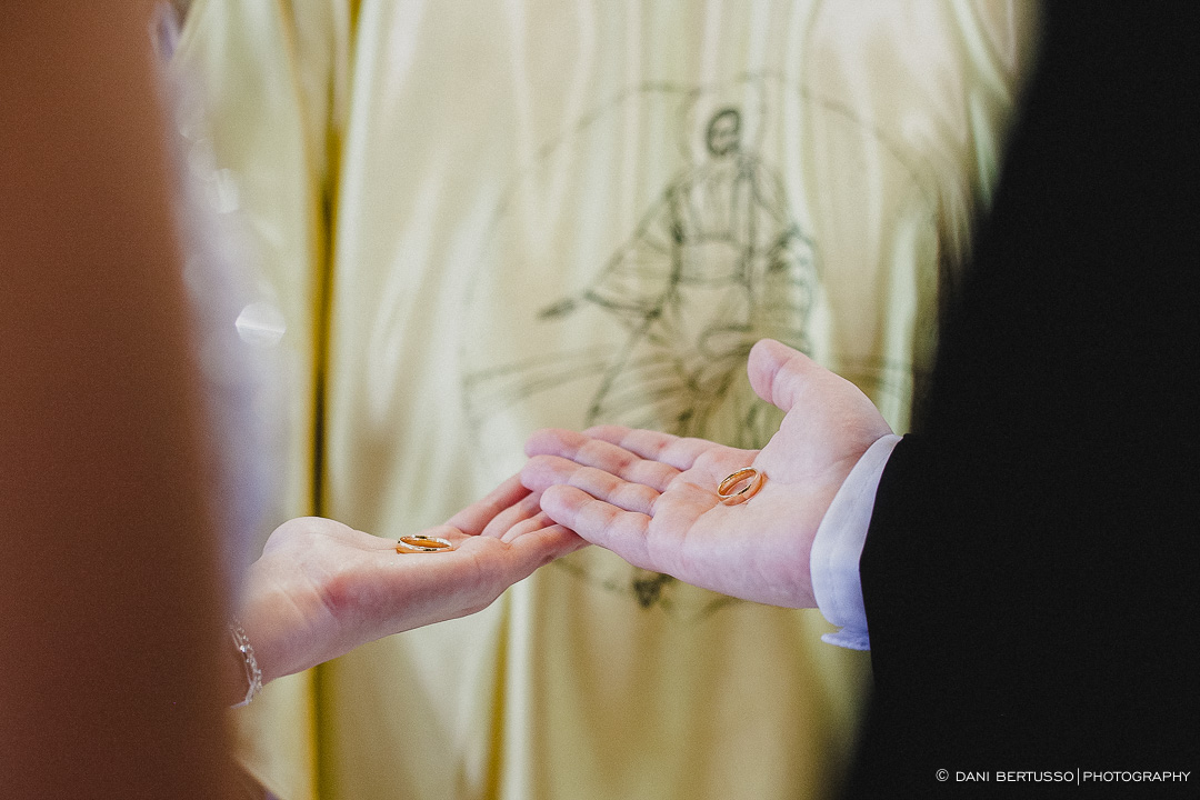 Casamento - Wedding day - Destination wedding - Fotografia de Casamento - Fotógrafa de Casamentos em SP - Dani Bertusso - Igreja Aldeia da Serra - Espaço La Foret