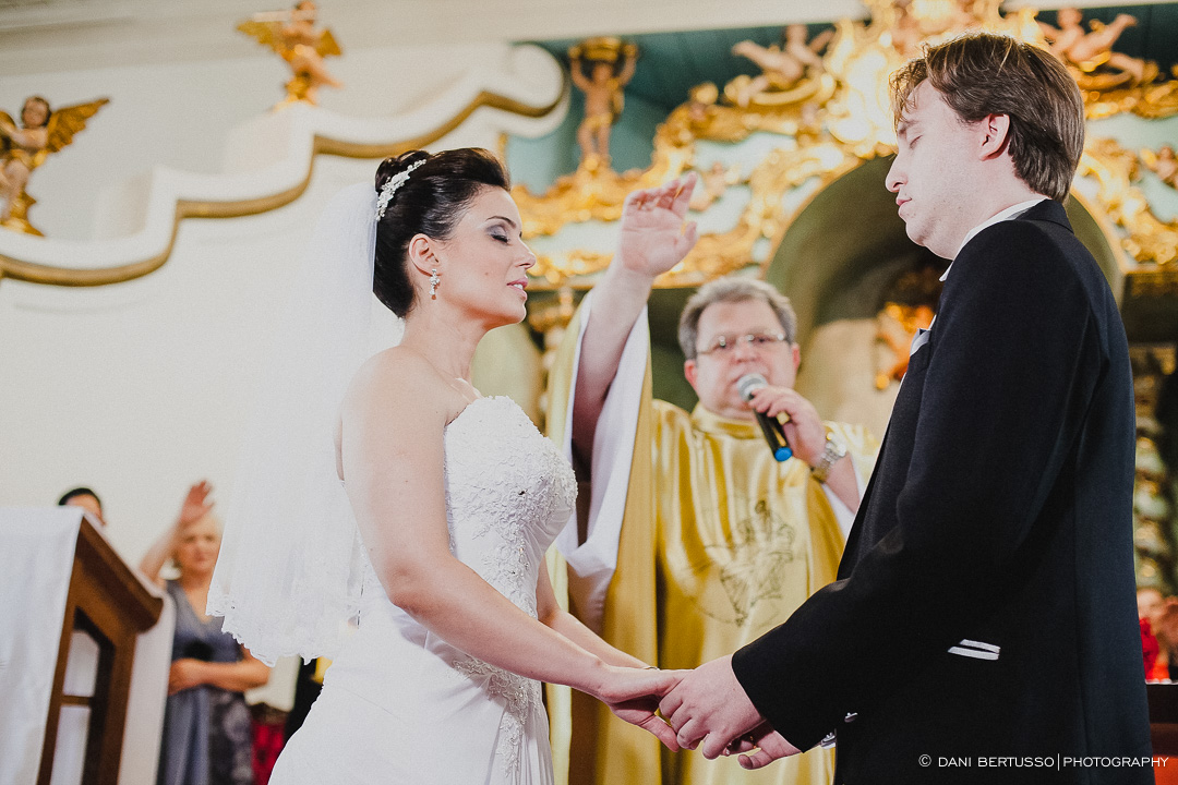 Casamento - Wedding day - Destination wedding - Fotografia de Casamento - Fotógrafa de Casamentos em SP - Dani Bertusso - Igreja Aldeia da Serra - Espaço La Foret