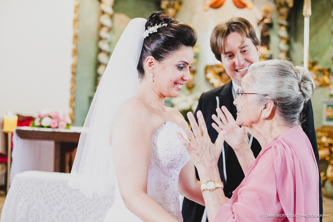 Casamento - Wedding day - Destination wedding - Fotografia de Casamento - Fotógrafa de Casamentos em SP - Dani Bertusso - Igreja Aldeia da Serra - Espaço La Foret