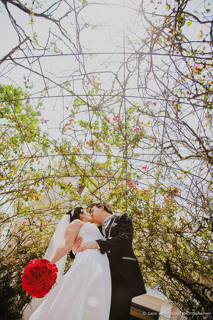 Casamento - Wedding day - Destination wedding - Fotografia de Casamento - Fotógrafa de Casamentos em SP - Dani Bertusso - Igreja Aldeia da Serra - Espaço La Foret