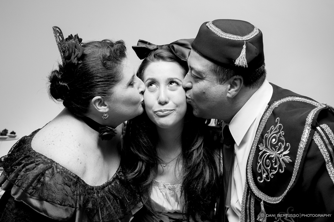 Fotografia Debutante - Festa de 15 Anos a fantasia – Fotografia de 15 Anos - Fotografia de Casamento - Fotógrafa de Casamentos e Família em SP - Dani Bertusso - São Paulo