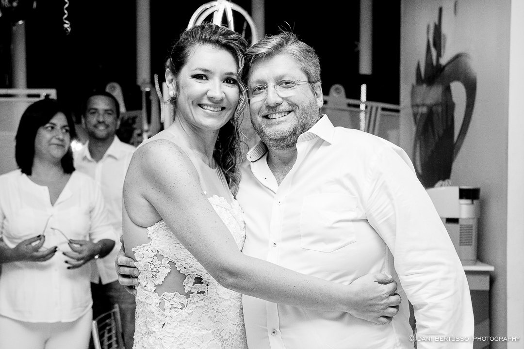 Fotografia de Aniversário Adulto - Festa com Bateria de Escola de Samba – Festa de 40 anos - Fotografia de Casamento - Fotógrafa de Casamentos e Família SP - Dani Bertusso - Buffet Max Mania São Paulo