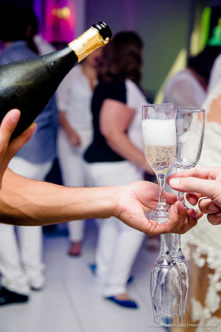 Fotografia de Aniversário Adulto - Festa com Bateria de Escola de Samba – Festa de 40 anos - Fotografia de Casamento - Fotógrafa de Casamentos e Família SP - Dani Bertusso - Buffet Max Mania São Paulo
