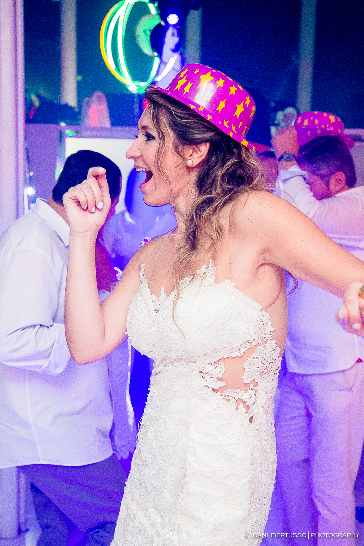 Fotografia de Aniversário Adulto - Festa com Bateria de Escola de Samba – Festa de 40 anos - Fotografia de Casamento - Fotógrafa de Casamentos e Família SP - Dani Bertusso - Buffet Max Mania São Paulo