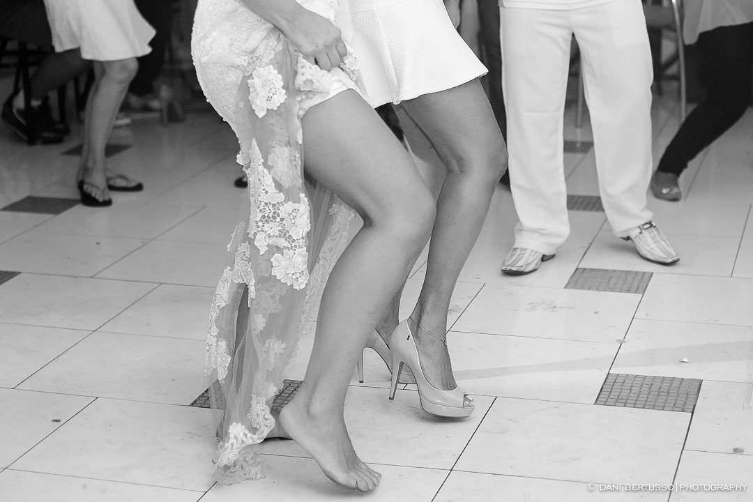 Fotografia de Aniversário Adulto - Festa com Bateria de Escola de Samba – Festa de 40 anos - Fotografia de Casamento - Fotógrafa de Casamentos e Família SP - Dani Bertusso - Buffet Max Mania São Paulo