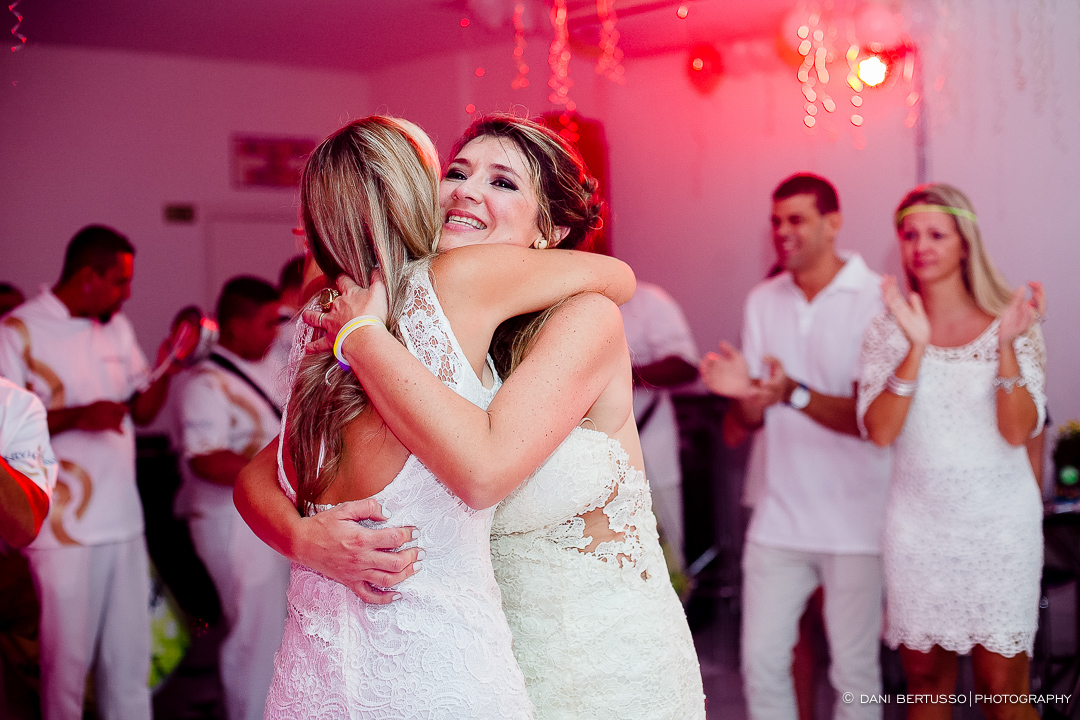 Fotografia de Aniversário Adulto - Festa com Bateria de Escola de Samba – Festa de 40 anos - Fotografia de Casamento - Fotógrafa de Casamentos e Família SP - Dani Bertusso - Buffet Max Mania São Paulo