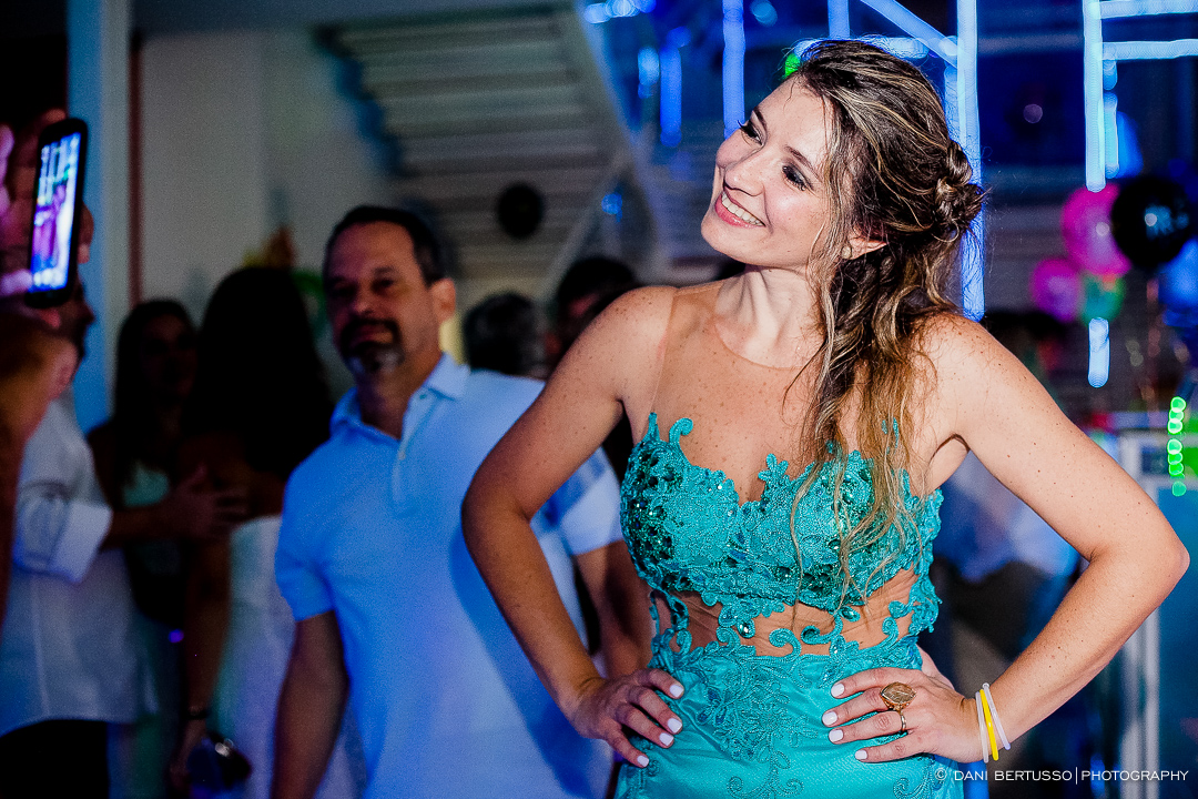 Fotografia de Aniversário Adulto - Festa com Bateria de Escola de Samba – Festa de 40 anos - Fotografia de Casamento - Fotógrafa de Casamentos e Família SP - Dani Bertusso - Buffet Max Mania São Paulo
