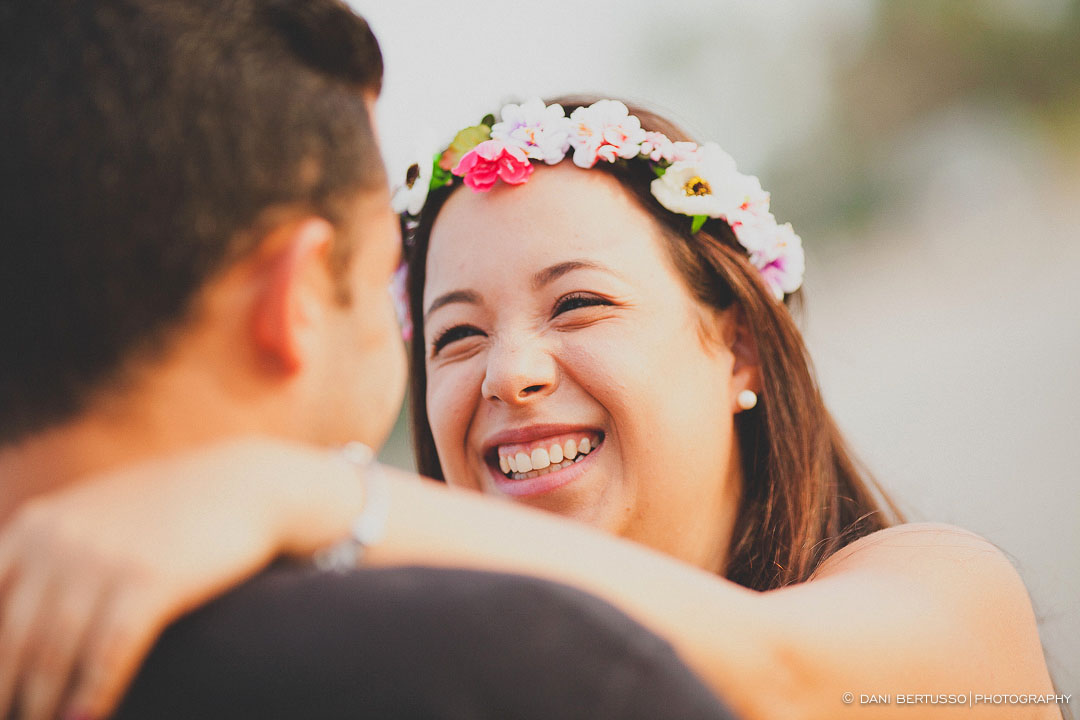 Ensaio fotográfico - Pre wedding - Destination wedding - Fotografia de Casamento - Fotos no Guarujá - Sessão de fotos na praia - Fotógrafa de Casamentos em SP - Dani Bertusso