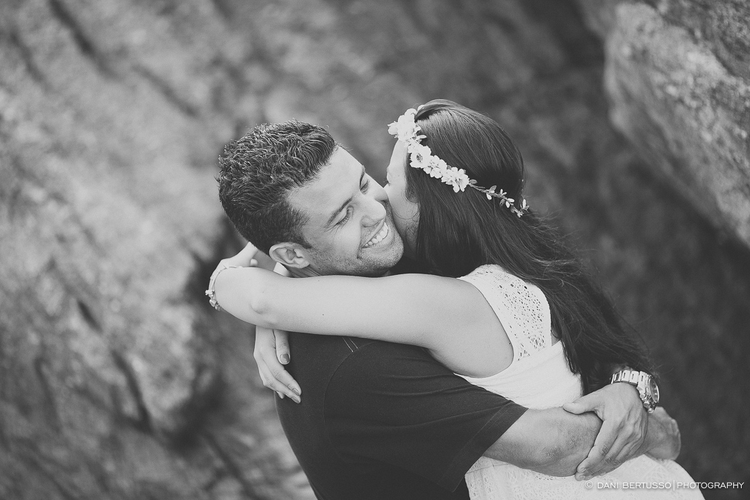Ensaio fotográfico - Pre wedding - Destination wedding - Fotografia de Casamento - Fotos no Guarujá - Sessão de fotos na praia - Fotógrafa de Casamentos em SP - Dani Bertusso