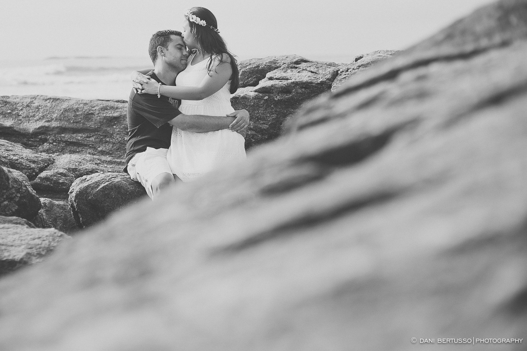 Ensaio fotográfico - Pre wedding - Destination wedding - Fotografia de Casamento - Fotos no Guarujá - Sessão de fotos na praia - Fotógrafa de Casamentos em SP - Dani Bertusso