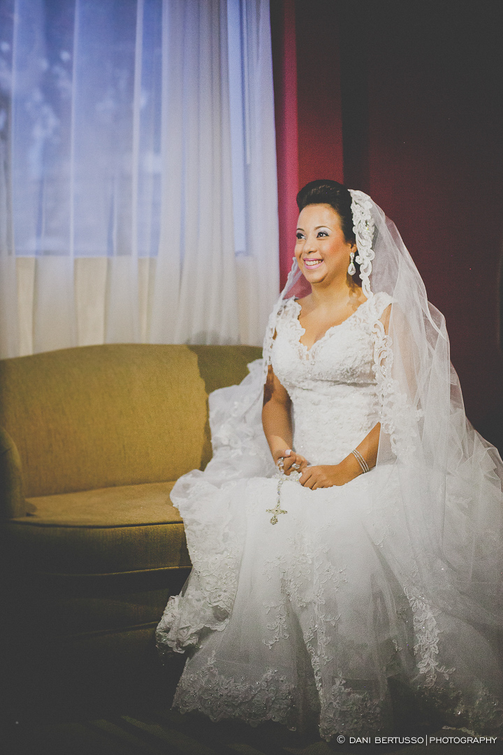 Casamento - Wedding day - Destination wedding - Fotografia de Casamento - Fotógrafa de Casamentos em SP - Dani Bertusso - Igreja do Calvário Pinheiros - Buffet Afrikan House