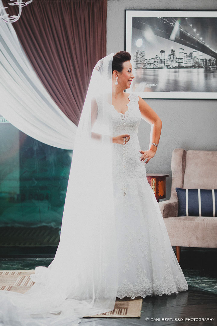 Casamento - Wedding day - Destination wedding - Fotografia de Casamento - Fotógrafa de Casamentos em SP - Dani Bertusso - Igreja do Calvário Pinheiros - Buffet Afrikan House