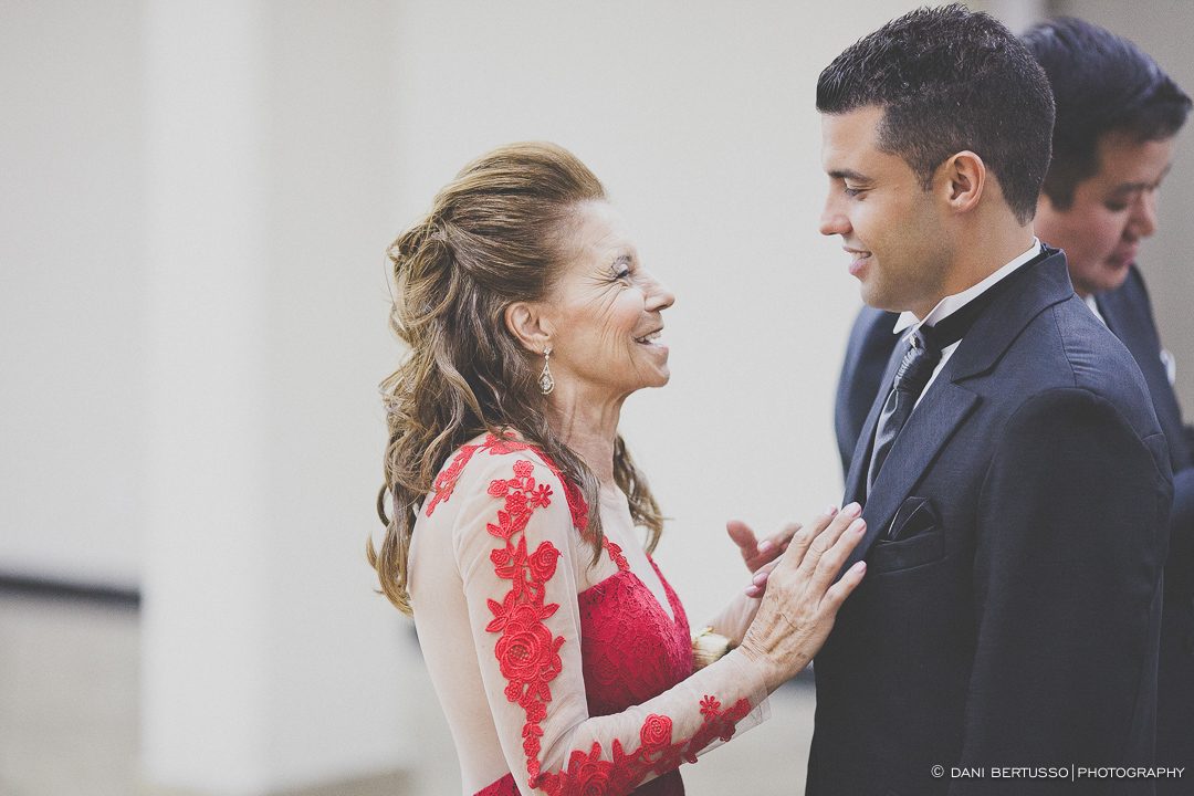 Casamento - Wedding day - Destination wedding - Fotografia de Casamento - Fotógrafa de Casamentos em SP - Dani Bertusso - Igreja do Calvário Pinheiros - Buffet Afrikan House