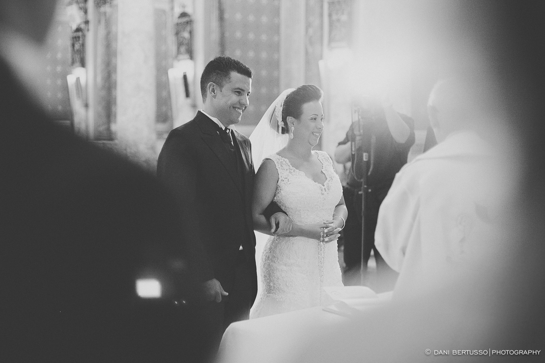 Casamento - Wedding day - Destination wedding - Fotografia de Casamento - Fotógrafa de Casamentos em SP - Dani Bertusso - Igreja do Calvário Pinheiros - Buffet Afrikan House