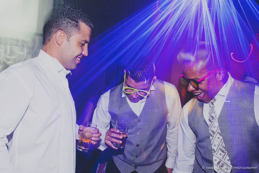 Casamento - Wedding day - Destination wedding - Fotografia de Casamento - Fotógrafa de Casamentos em SP - Dani Bertusso - Igreja do Calvário Pinheiros - Buffet Afrikan House