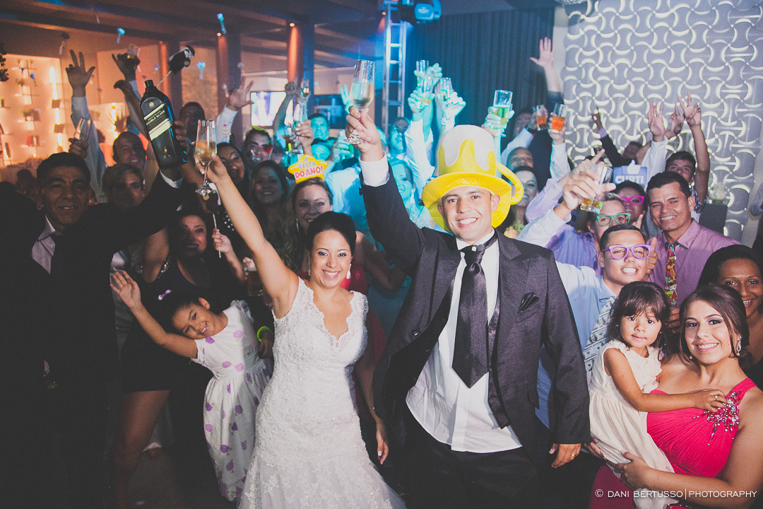 Casamento - Wedding day - Destination wedding - Fotografia de Casamento - Fotógrafa de Casamentos em SP - Dani Bertusso - Igreja do Calvário Pinheiros - Buffet Afrikan House