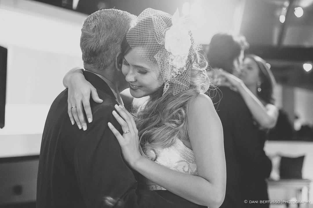Casamento - Wedding - Destination wedding - Fotografia de Casamento - Fotógrafa de Casamentos em SP - Dani Bertusso - Buffet Torre Azul - Capela da Santa Casa de São Paulo