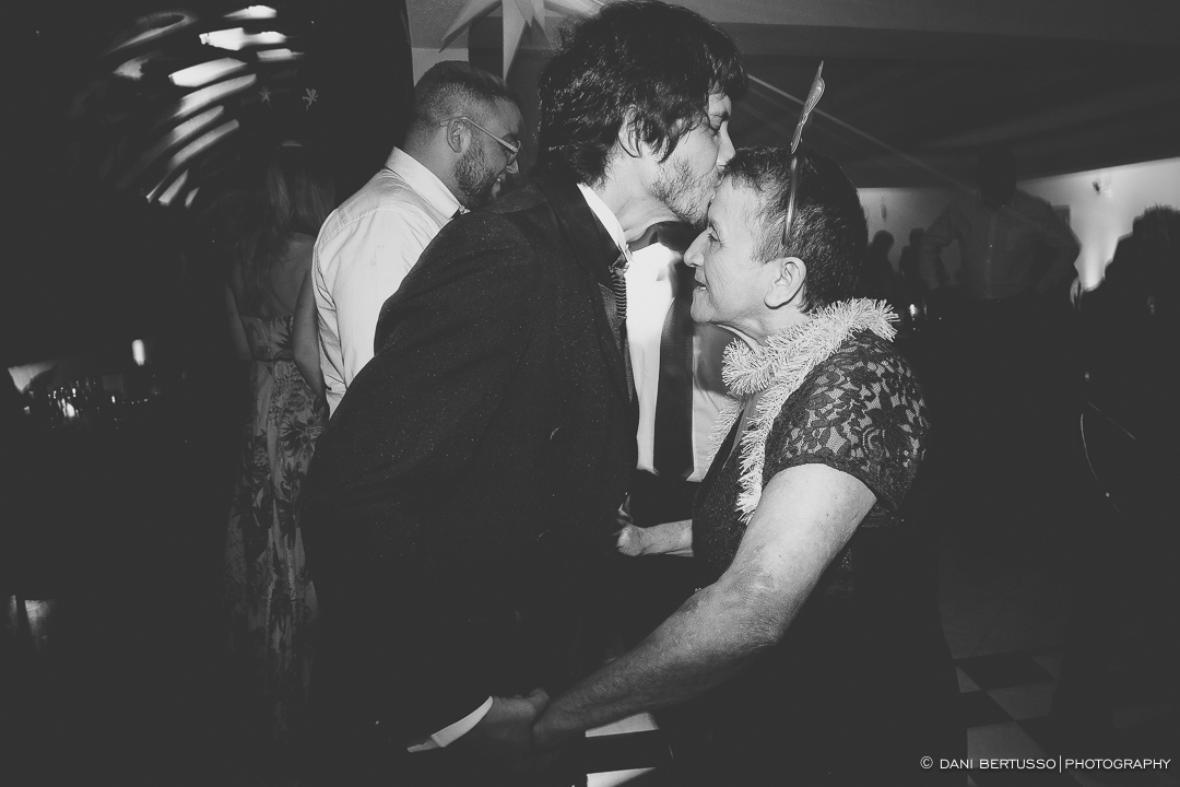 Casamento - Wedding - Destination wedding - Fotografia de Casamento - Fotógrafa de Casamentos em SP - Dani Bertusso - Buffet Torre Azul - Capela da Santa Casa de São Paulo