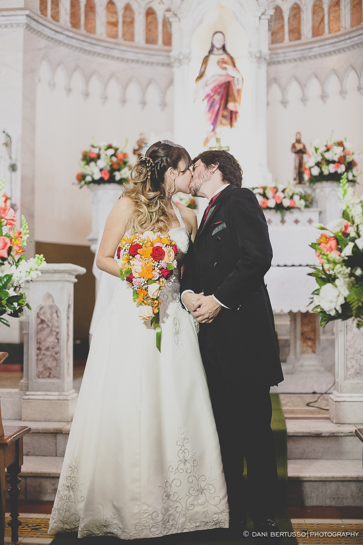 Casamento - Wedding - Destination wedding - Fotografia de Casamento - Fotógrafa de Casamentos em SP - Dani Bertusso - Buffet Torre Azul - Capela da Santa Casa de São Paulo