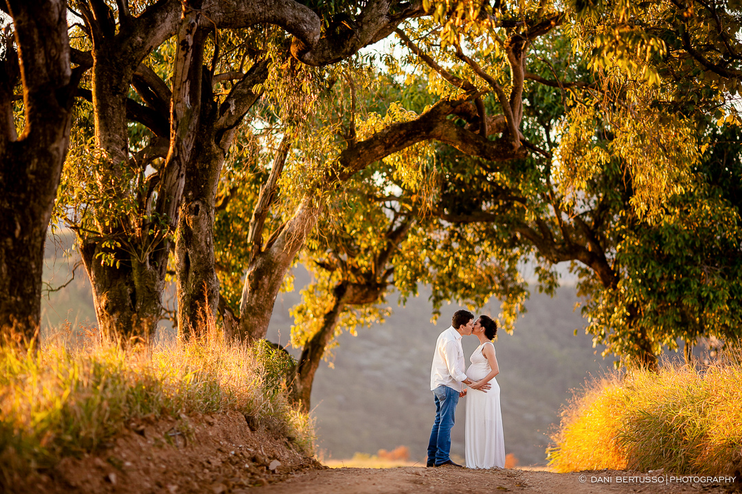 Ensaio fotográfico Gestante – Fotografia de grávidas - Fotografia de Casamento - Sessão de fotos no campo - Fotógrafa de Casamentos e Família em SP - Dani Bertusso - São Paulo
