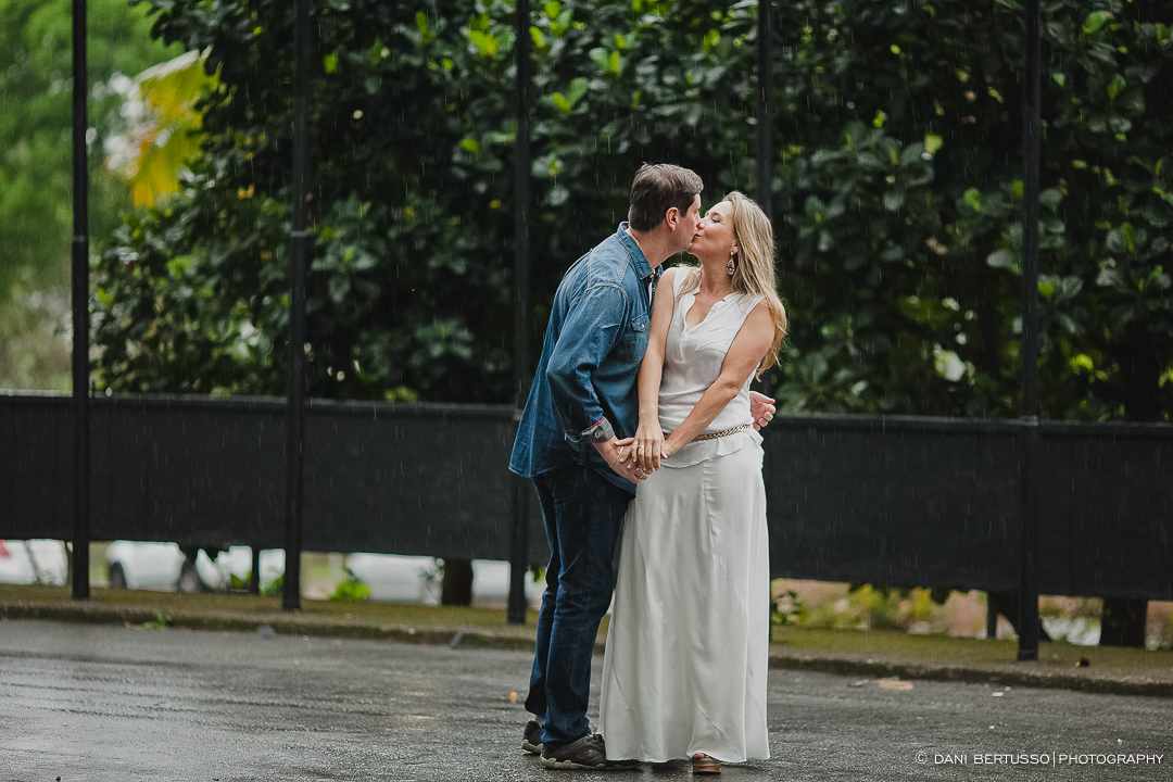 Ensaio fotográfico em São Paulo - Pre wedding - Destination wedding - Fotografia de Casamento - Sessão de fotos no Campo - Fotógrafa de Casamentos em SP - Dani Bertusso