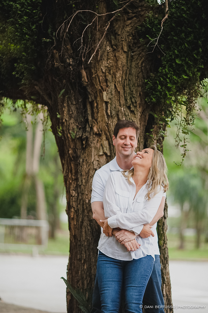 Ensaio fotográfico em São Paulo - Pre wedding - Destination wedding - Fotografia de Casamento - Sessão de fotos no Campo - Fotógrafa de Casamentos em SP - Dani Bertusso