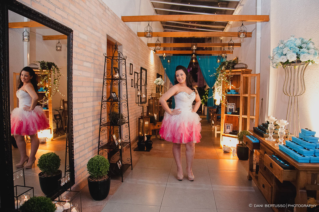 Fotografia Debutante - Festa de 15 Anos a fantasia – Fotografia de 15 Anos - Fotografia de Casamento - Fotógrafa de Casamentos e Família em SP - Dani Bertusso - Espaço Rafima - Osasco