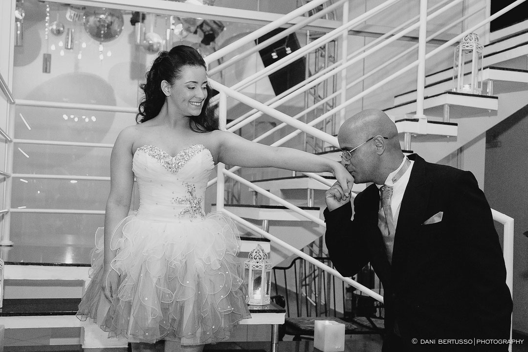 Fotografia Debutante - Festa de 15 Anos a fantasia – Fotografia de 15 Anos - Fotografia de Casamento - Fotógrafa de Casamentos e Família em SP - Dani Bertusso - Espaço Rafima - Osasco