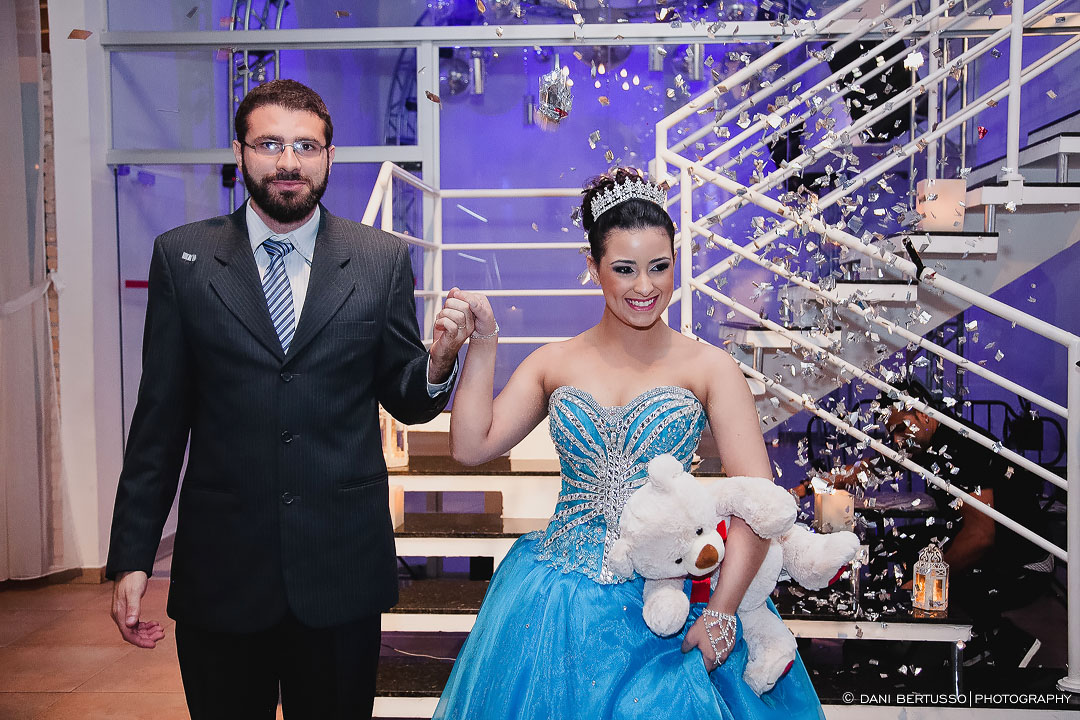 Fotografia Debutante - Festa de 15 Anos a fantasia – Fotografia de 15 Anos - Fotografia de Casamento - Fotógrafa de Casamentos e Família em SP - Dani Bertusso - Espaço Rafima - Osasco