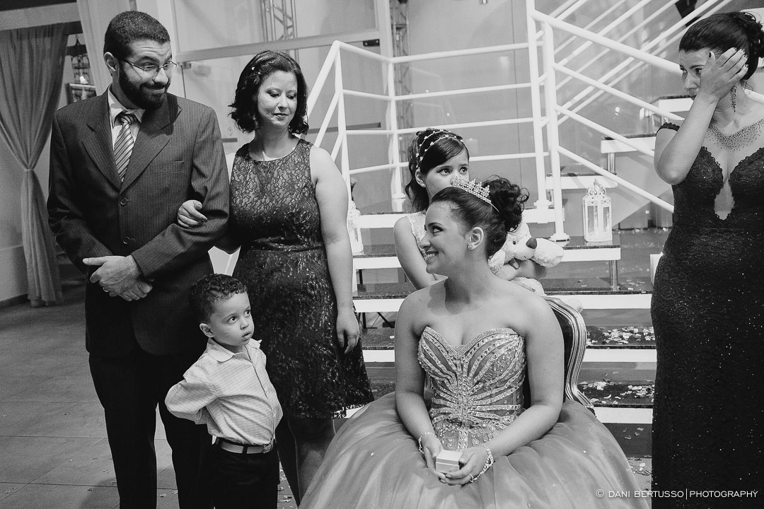 Fotografia Debutante - Festa de 15 Anos a fantasia – Fotografia de 15 Anos - Fotografia de Casamento - Fotógrafa de Casamentos e Família em SP - Dani Bertusso - Espaço Rafima - Osasco