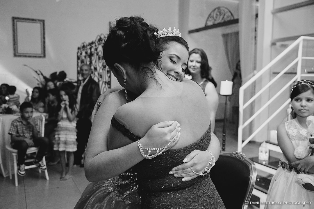 Fotografia Debutante - Festa de 15 Anos a fantasia – Fotografia de 15 Anos - Fotografia de Casamento - Fotógrafa de Casamentos e Família em SP - Dani Bertusso - Espaço Rafima - Osasco