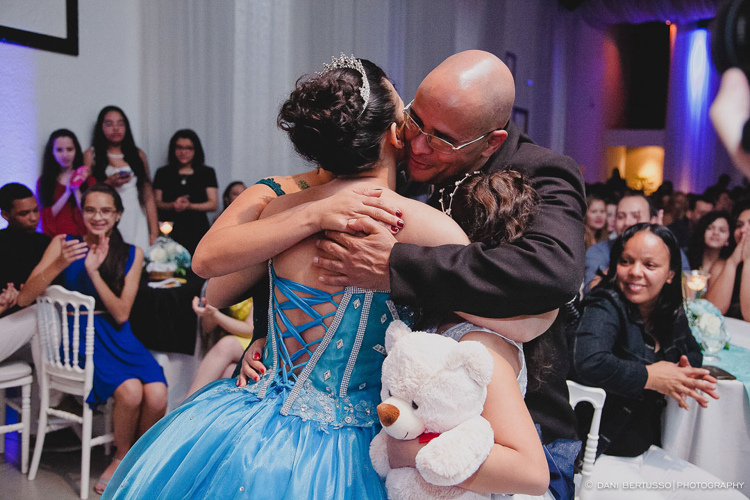 Fotografia Debutante - Festa de 15 Anos a fantasia – Fotografia de 15 Anos - Fotografia de Casamento - Fotógrafa de Casamentos e Família em SP - Dani Bertusso - Espaço Rafima - Osasco