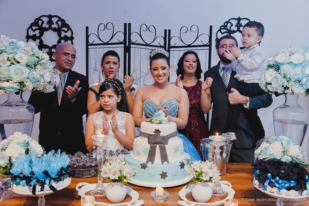 Fotografia Debutante - Festa de 15 Anos a fantasia – Fotografia de 15 Anos - Fotografia de Casamento - Fotógrafa de Casamentos e Família em SP - Dani Bertusso - Espaço Rafima - Osasco