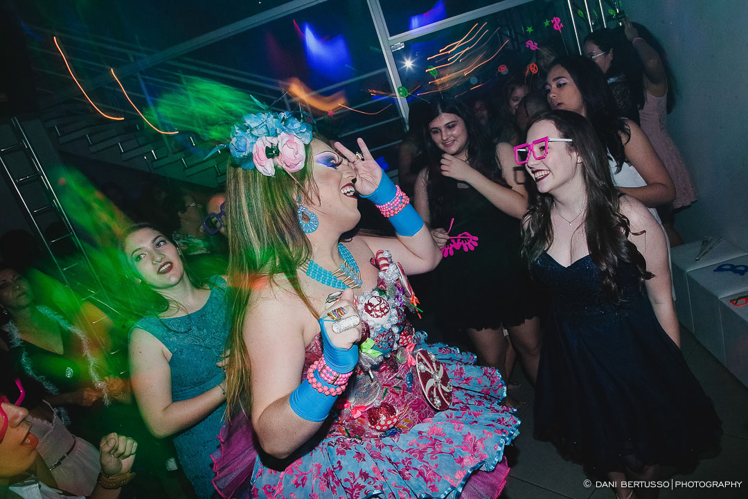 Fotografia Debutante - Festa de 15 Anos a fantasia – Fotografia de 15 Anos - Fotografia de Casamento - Fotógrafa de Casamentos e Família em SP - Dani Bertusso - Espaço Rafima - Osasco