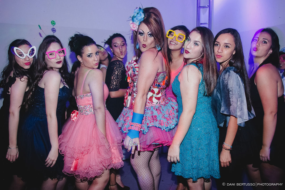 Fotografia Debutante - Festa de 15 Anos a fantasia – Fotografia de 15 Anos - Fotografia de Casamento - Fotógrafa de Casamentos e Família em SP - Dani Bertusso - Espaço Rafima - Osasco