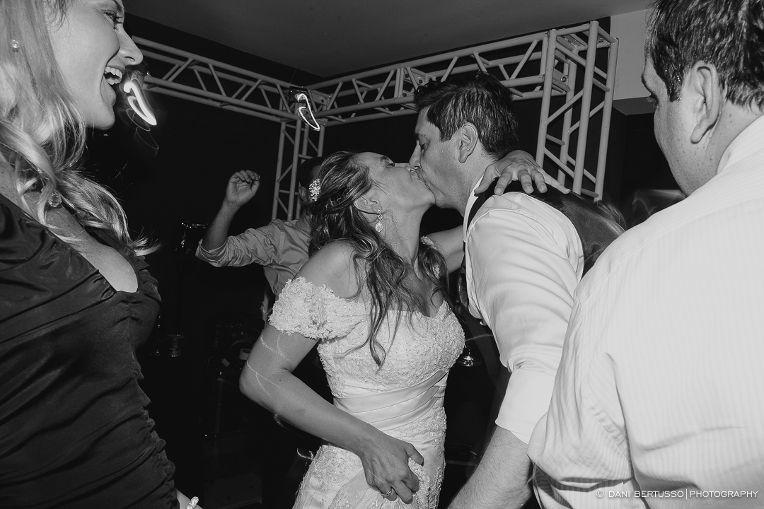 Casamento - Wedding - Destination wedding - Fotografia de Casamento - Fotógrafa de Casamentos em SP - Dani Bertusso - Por Pourri Festas - Espaço Hipnose Campinas