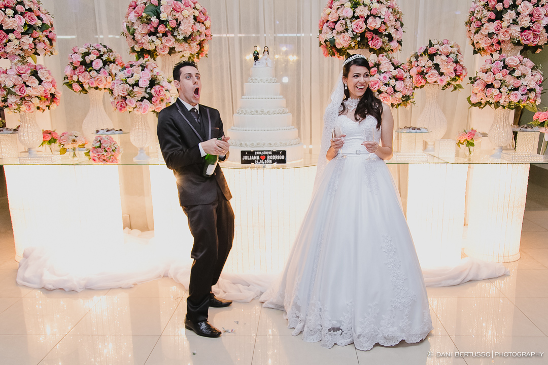 Wedding - Destination wedding - Fotografia de Casamento - Fotógrafa de Casamentos SP - Dani Bertusso - Igreja Nossa Senhora do Carmo Santo André - Buffet Evento Perfeito Mansão Viermont São Paulo