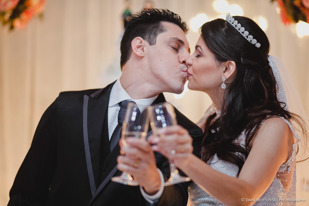 Wedding - Destination wedding - Fotografia de Casamento - Fotógrafa de Casamentos SP - Dani Bertusso - Igreja Nossa Senhora do Carmo Santo André - Buffet Evento Perfeito Mansão Viermont São Paulo