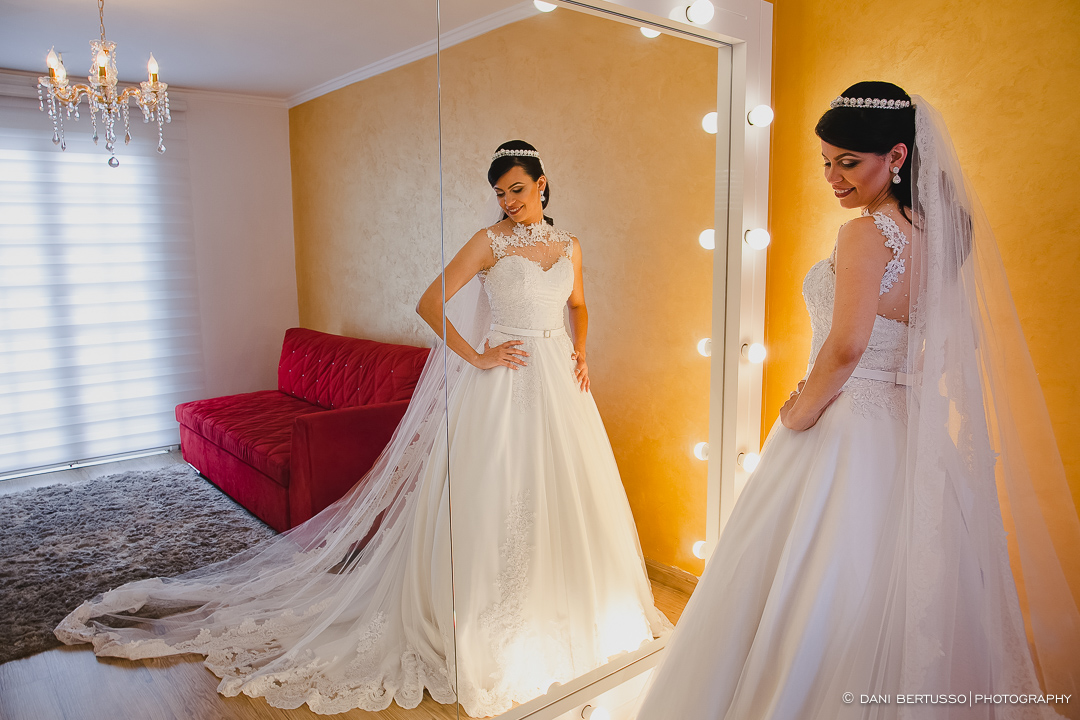 Wedding - Destination wedding - Fotografia de Casamento - Fotógrafa de Casamentos SP - Dani Bertusso - Igreja Nossa Senhora do Carmo Santo André - Buffet Evento Perfeito Mansão Viermont São Paulo