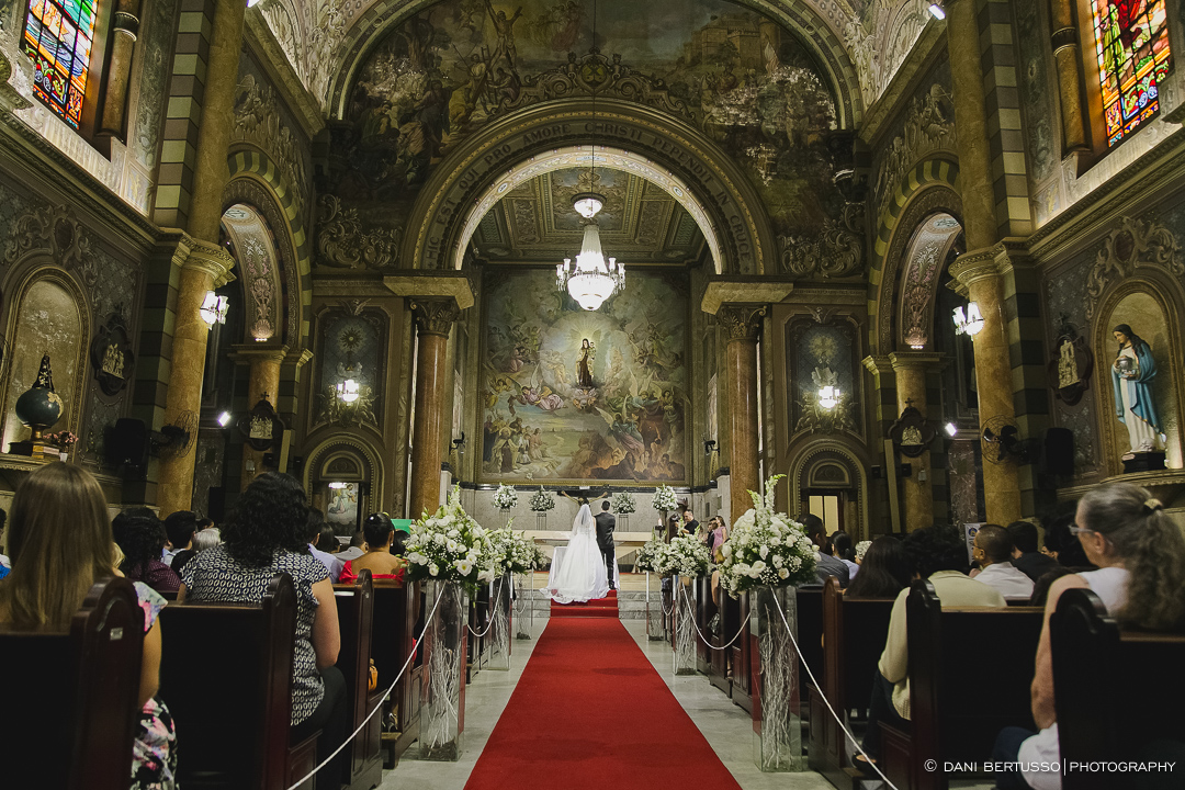 Wedding - Destination wedding - Fotografia de Casamento - Fotógrafa de Casamentos SP - Dani Bertusso - Igreja Nossa Senhora do Carmo Santo André - Buffet Evento Perfeito Mansão Viermont São Paulo