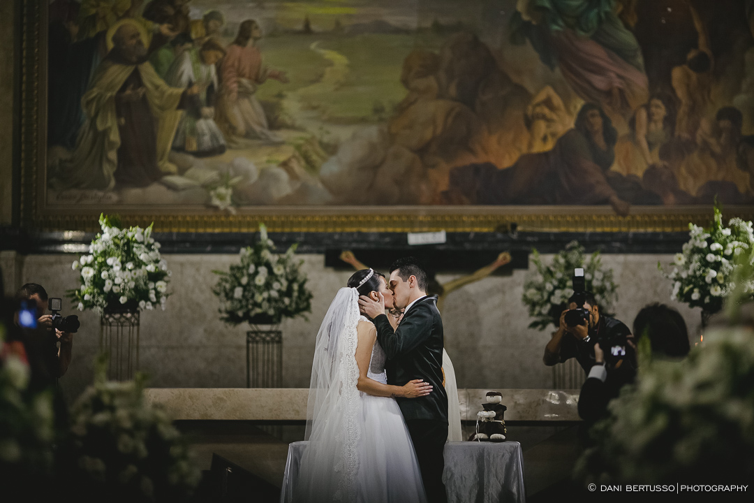 Wedding - Destination wedding - Fotografia de Casamento - Fotógrafa de Casamentos SP - Dani Bertusso - Igreja Nossa Senhora do Carmo Santo André - Buffet Evento Perfeito Mansão Viermont São Paulo
