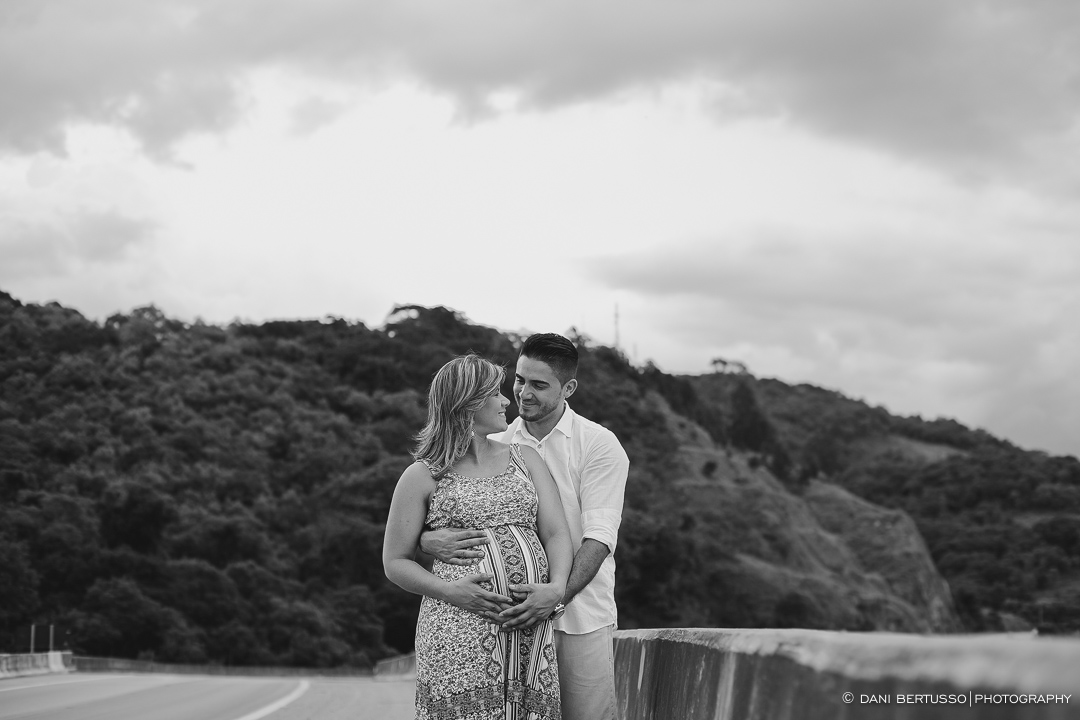 Ensaio fotográfico Gestante – Fotografia de grávidas - Fotografia de Casamento - Sessão de fotos no campo - Fotógrafa de Casamentos e Família em SP - Dani Bertusso - São Roque