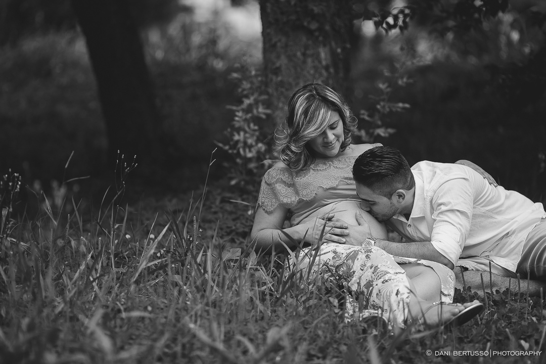 Ensaio fotográfico Gestante – Fotografia de grávidas - Fotografia de Casamento - Sessão de fotos no campo - Fotógrafa de Casamentos e Família em SP - Dani Bertusso - São Roque