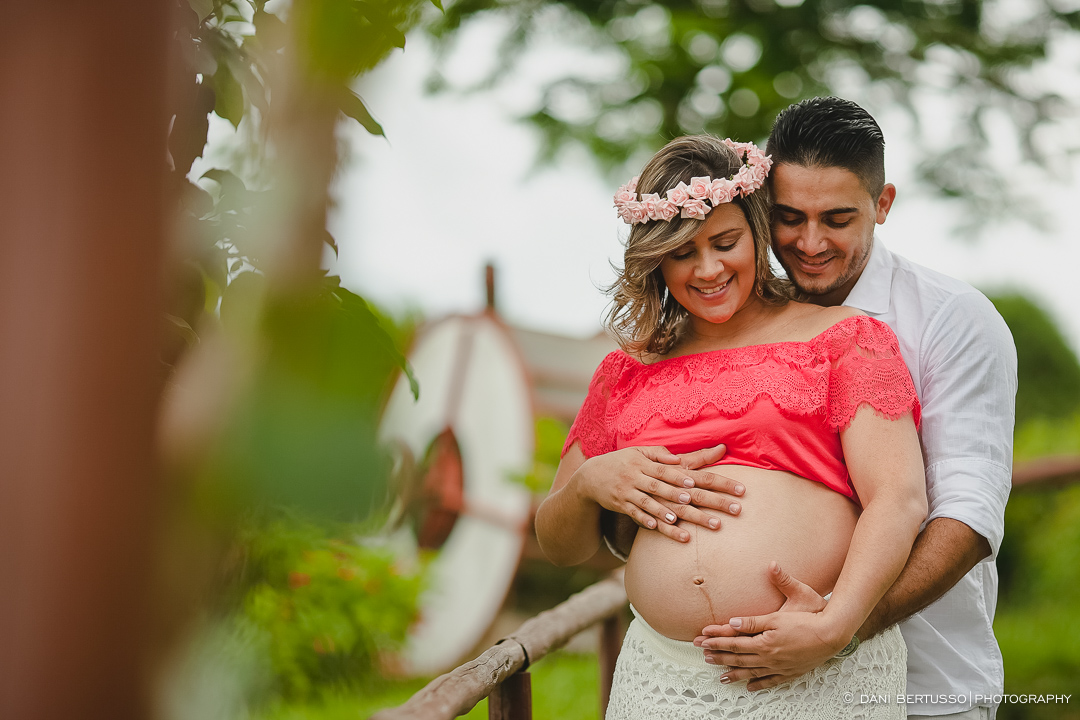 Ensaio fotográfico Gestante – Fotografia de grávidas - Fotografia de Casamento - Sessão de fotos no campo - Fotógrafa de Casamentos e Família em SP - Dani Bertusso - São Roque