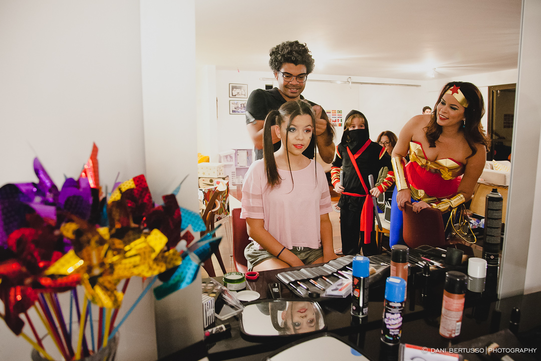 Fotografia Debutante - Festa de 15 Anos a fantasia – Fotografia de 15 Anos - Fotografia de Casamento - Fotógrafa de Casamentos e Família em SP - Dani Bertusso - Espaço Octo Street - Pub Vila Madalena