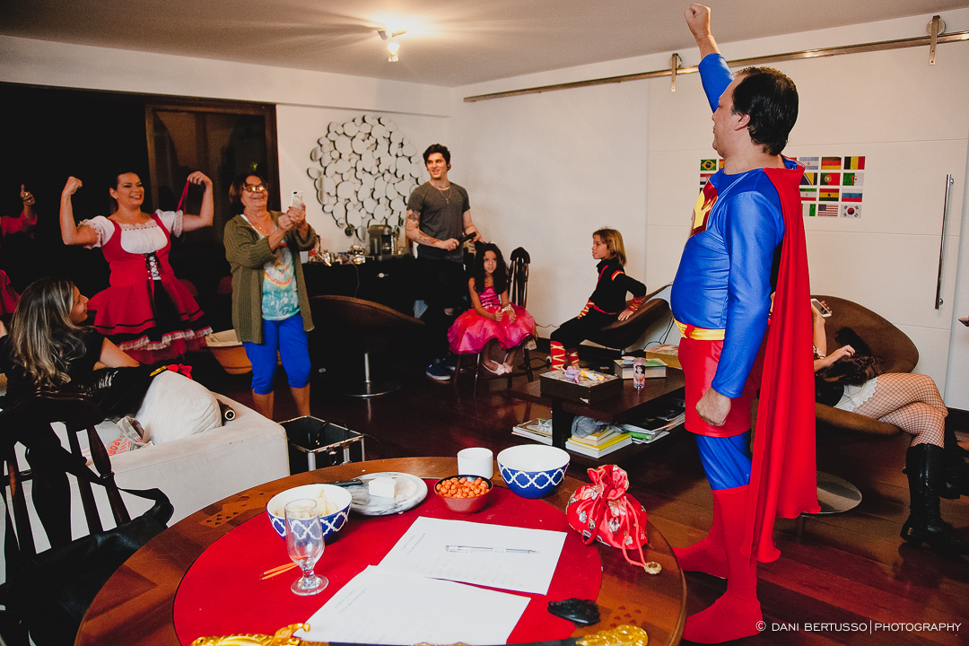 Fotografia Debutante - Festa de 15 Anos a fantasia – Fotografia de 15 Anos - Fotografia de Casamento - Fotógrafa de Casamentos e Família em SP - Dani Bertusso - Espaço Octo Street - Pub Vila Madalena