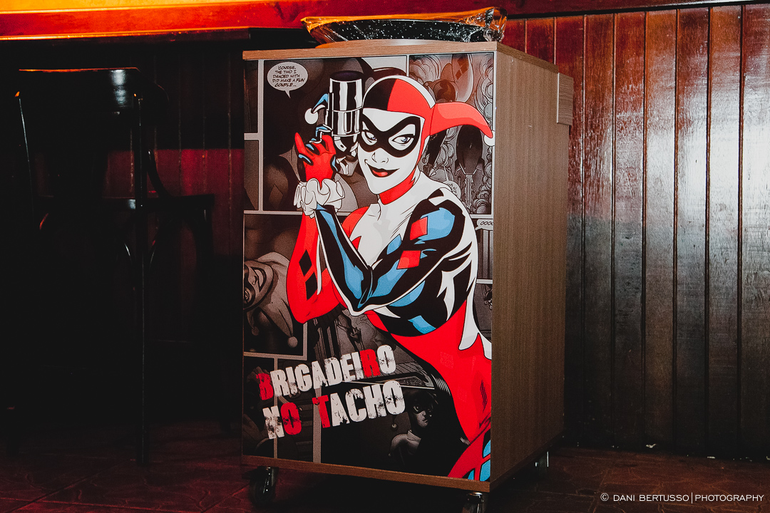 Fotografia Debutante - Festa de 15 Anos a fantasia – Fotografia de 15 Anos - Fotografia de Casamento - Fotógrafa de Casamentos e Família em SP - Dani Bertusso - Espaço Octo Street - Pub Vila Madalena
